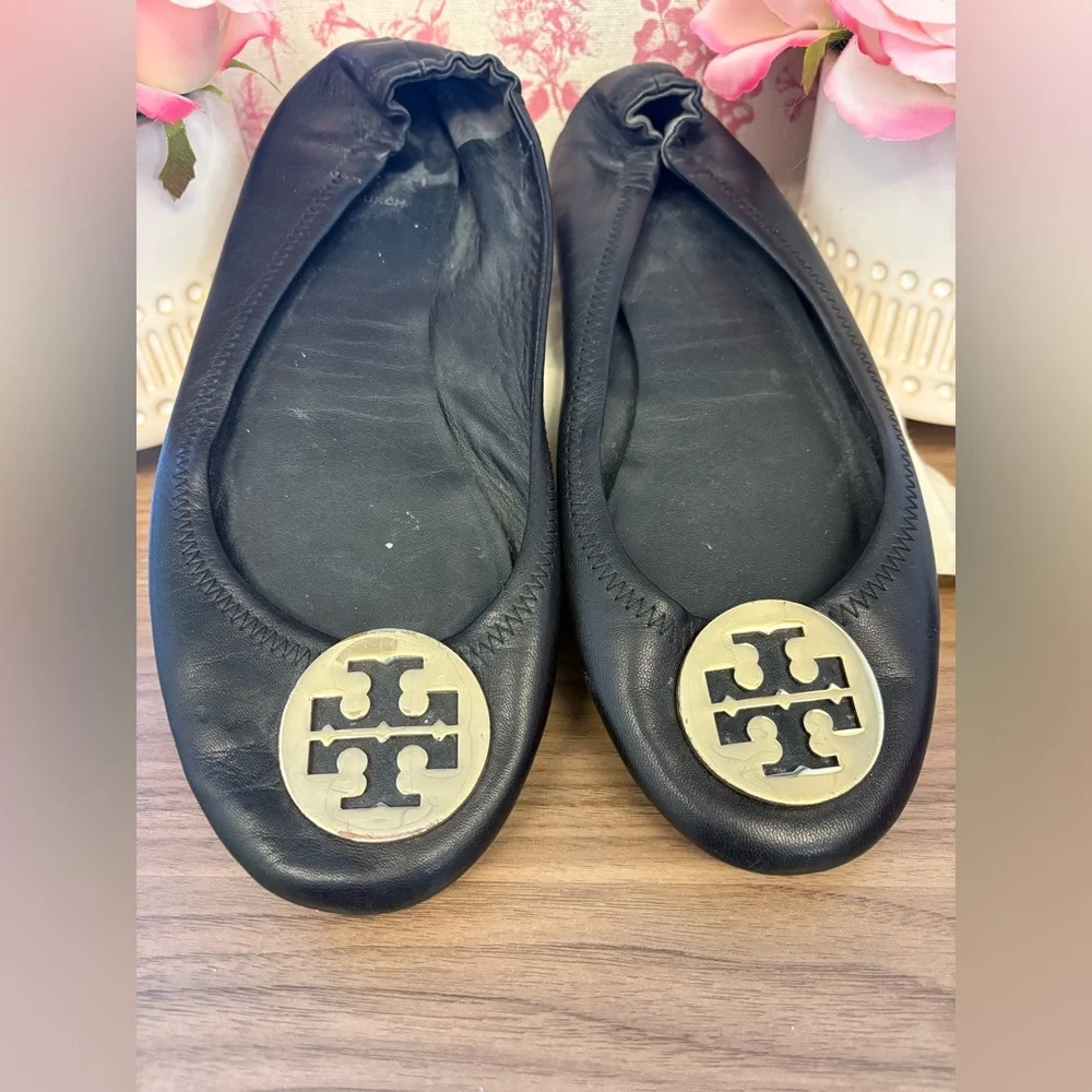 Tory Burch Black Leather Flats with Gold Logo - Picture 2 of 12